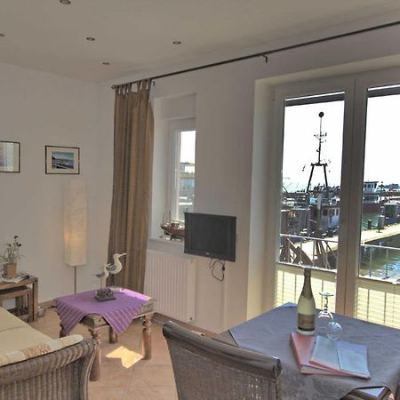 Ferienwohnung Kutterfisch Direkt Im Stadthafen Sassnitz Exterior photo
