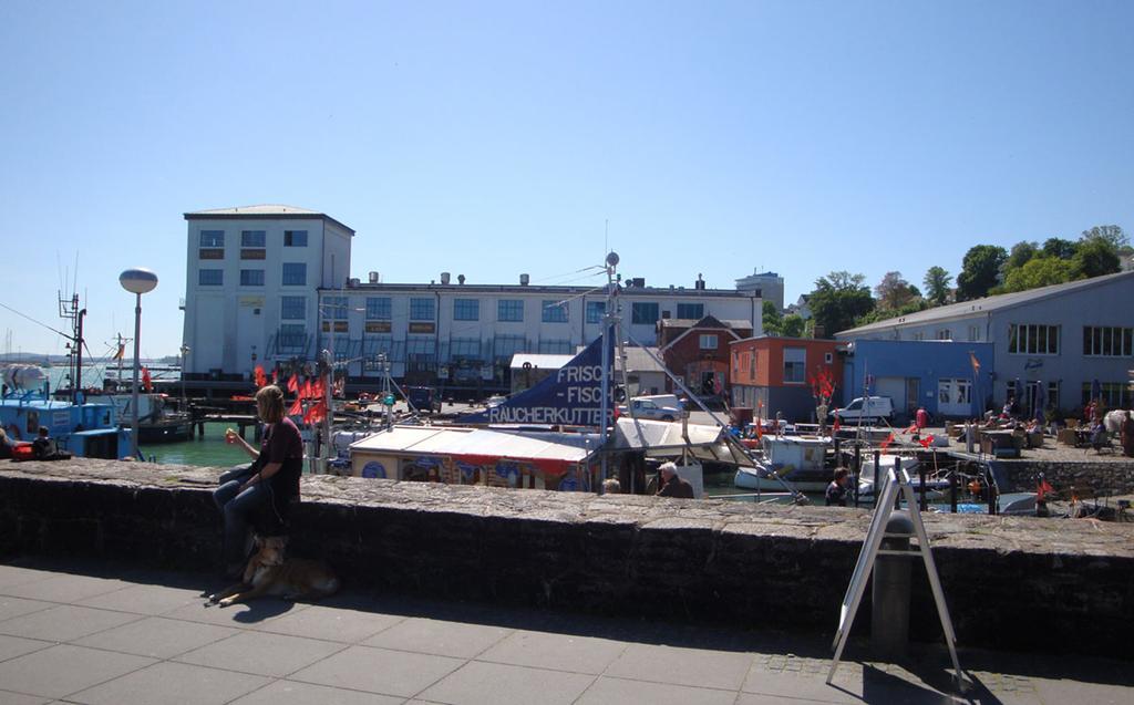 Ferienwohnung Kutterfisch Direkt Im Stadthafen Sassnitz Exterior photo